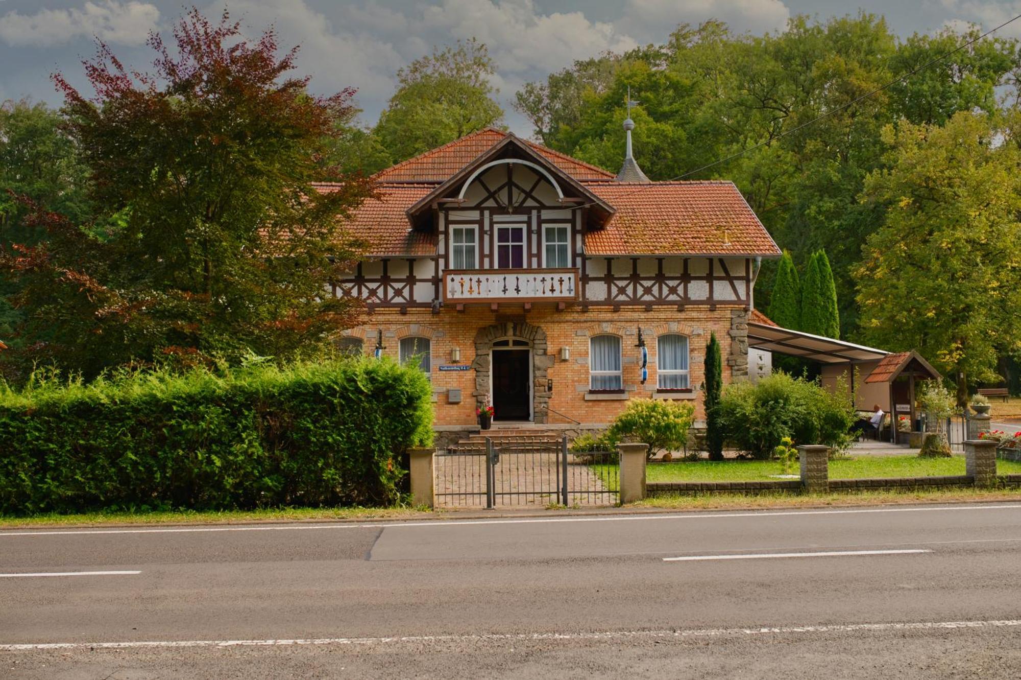 Hotel Waldhaus Romhild 외부 사진