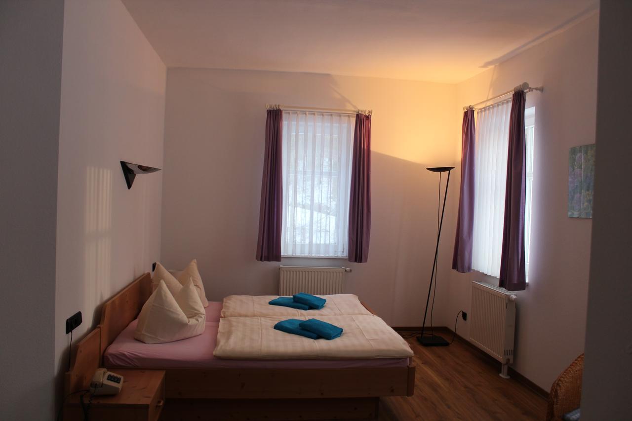 Hotel Waldhaus Romhild 외부 사진